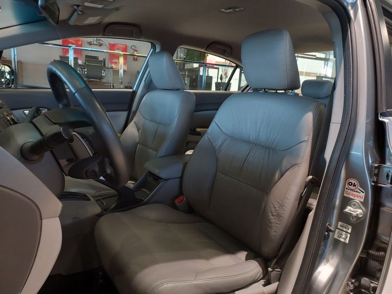 Honda CIVIC 2.0 LXR 16V FLEX 4P AUTOMÁTICO 2013/2014 BETIOLO NOVOS E SEMINOVOS LAJEADO / Carros no Vale