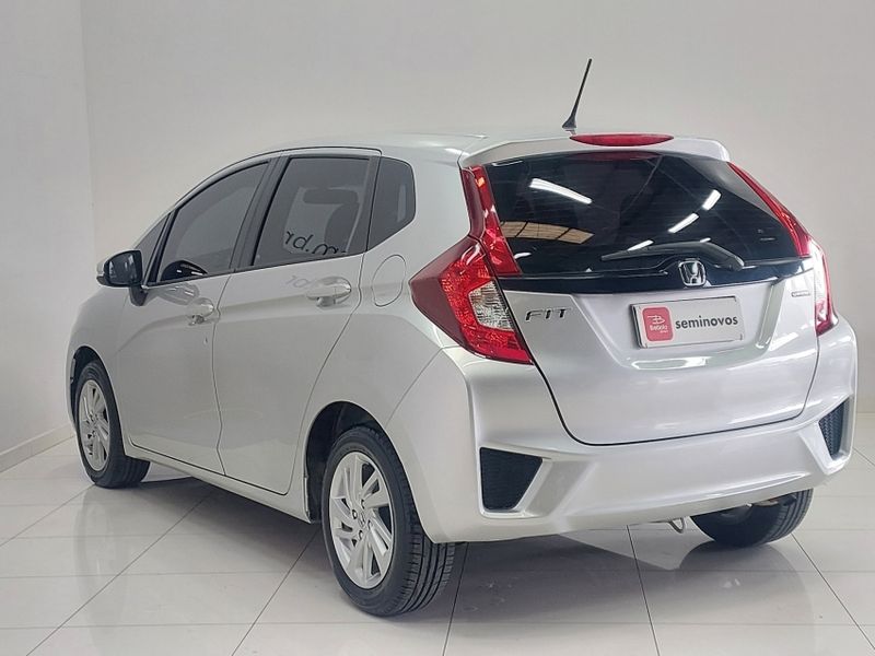 Honda FIT 1.5 LX 16V FLEX 4P AUTOMÁTICO 2015/2016 BETIOLO NOVOS E SEMINOVOS LAJEADO / Carros no Vale