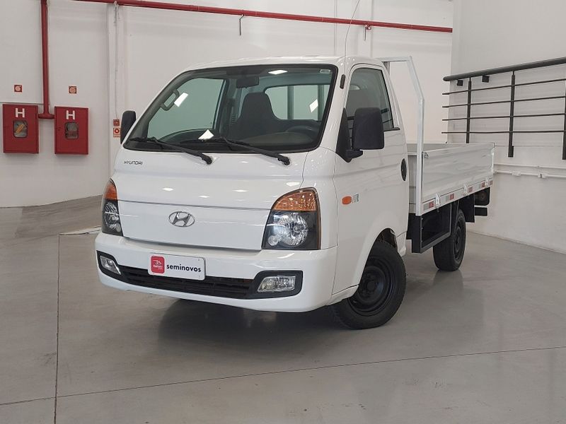Hyundai HR 2.5 LONGO COM CAÇAMBA 4X2 16V 130CV TURBO INTERCOOLER DIESEL 2P MANUAL 2013/2014 BETIOLO NOVOS E SEMINOVOS LAJEADO / Carros no Vale