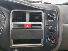 Hyundai HR 2.5 LONGO COM CAÇAMBA 4X2 16V 130CV TURBO INTERCOOLER DIESEL 2P MANUAL 2013/2014 BETIOLO NOVOS E SEMINOVOS LAJEADO / Carros no Vale