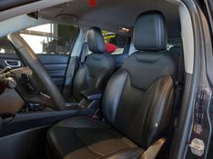 JEEP COMPASS 1.3 T270 TURBO FLEX LONGITUDE AT6 2022/2022 BETIOLO NOVOS E SEMINOVOS LAJEADO / Carros no Vale