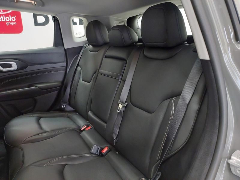 JEEP COMPASS 1.3 T270 TURBO FLEX LONGITUDE AT6 2025/2025 BETIOLO NOVOS E SEMINOVOS LAJEADO / Carros no Vale