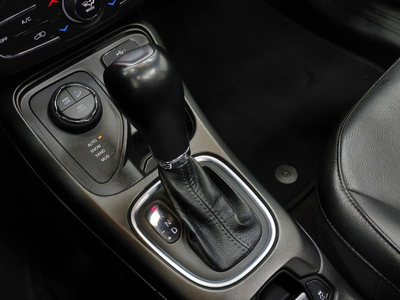 JEEP COMPASS 2.0 16V DIESEL S 4X4 AUTOMÁTICO 2021/2021 BETIOLO NOVOS E SEMINOVOS LAJEADO / Carros no Vale