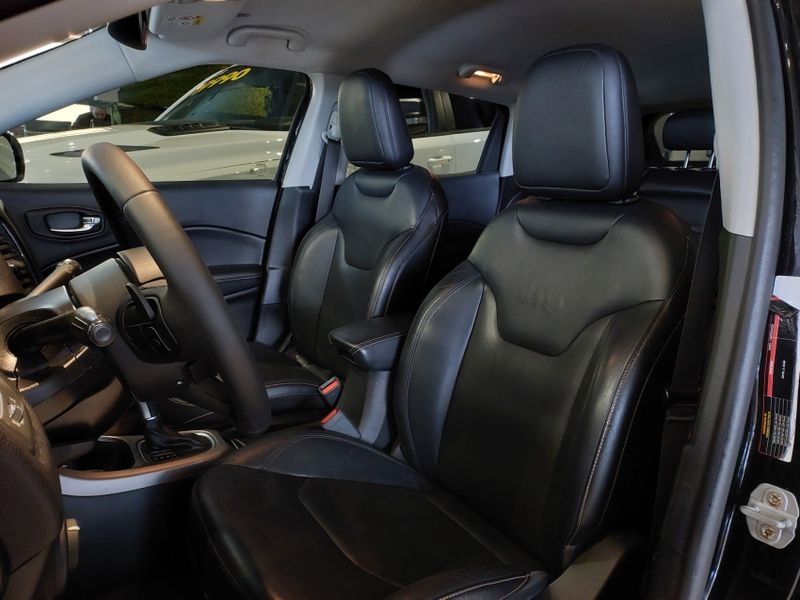 JEEP COMPASS 2.0 16V FLEX LONGITUDE AUTOMÁTICO 2019/2019 BETIOLO NOVOS E SEMINOVOS LAJEADO / Carros no Vale