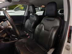 JEEP COMPASS 2.0 16V FLEX LONGITUDE AUTOMÁTICO 2018/2018 BETIOLO NOVOS E SEMINOVOS LAJEADO / Carros no Vale