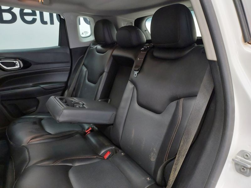 JEEP COMPASS 2.0 TD350 TURBO DIESEL LIMITED AT9 2021/2022 BETIOLO NOVOS E SEMINOVOS LAJEADO / Carros no Vale