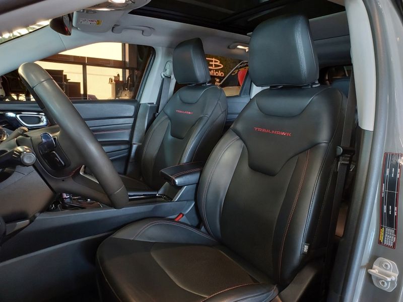 JEEP COMPASS 2.0 TD350 TURBO DIESEL TRAILHAWK AT9 2023/2023 BETIOLO NOVOS E SEMINOVOS LAJEADO / Carros no Vale