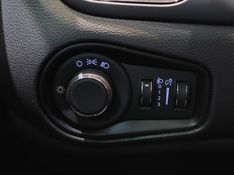 JEEP RENEGADE 1.3 T270 TURBO FLEX LONGITUDE AT6 2022/2023 BETIOLO NOVOS E SEMINOVOS LAJEADO / Carros no Vale