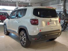 JEEP RENEGADE 1.3 T270 TURBO FLEX LONGITUDE AT6 2022/2023 BETIOLO NOVOS E SEMINOVOS LAJEADO / Carros no Vale