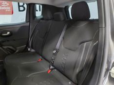 JEEP RENEGADE 1.3 T270 TURBO FLEX SPORT AT6 2022/2023 BETIOLO NOVOS E SEMINOVOS LAJEADO / Carros no Vale