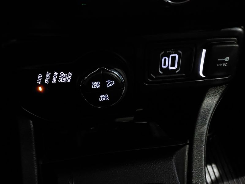 JEEP RENEGADE 1.3 T270 TURBO FLEX TRAILHAWK 4X4 AT9 2022/2022 BETIOLO NOVOS E SEMINOVOS LAJEADO / Carros no Vale