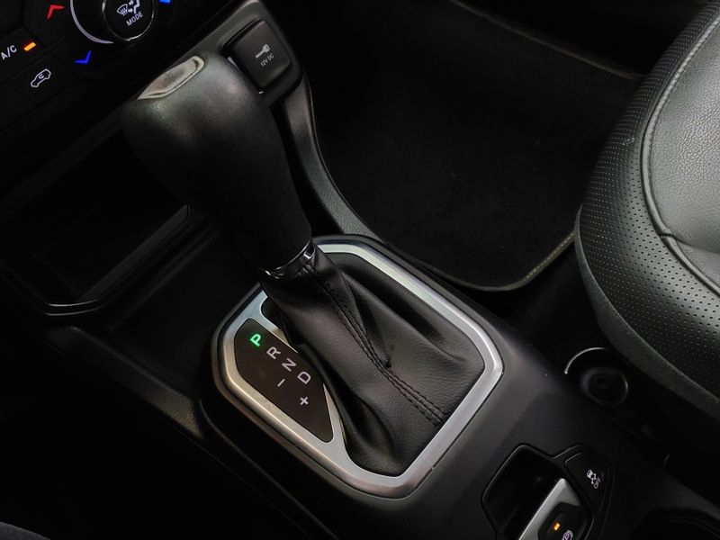 JEEP RENEGADE 1.8 16V FLEX LONGITUDE 4P AUTOMÁTICO 2021/2021 BETIOLO NOVOS E SEMINOVOS LAJEADO / Carros no Vale