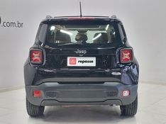 JEEP RENEGADE 1.8 16V FLEX LONGITUDE 4P AUTOMÁTICO 2016/2016 BETIOLO NOVOS E SEMINOVOS LAJEADO / Carros no Vale