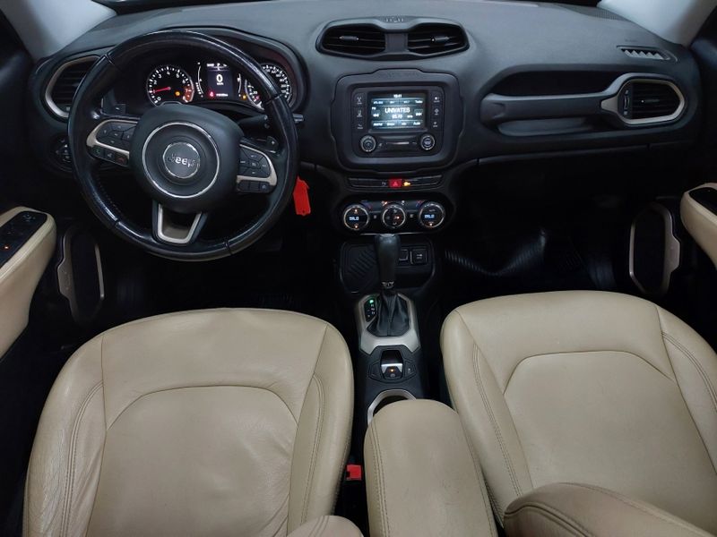 JEEP RENEGADE 1.8 16V FLEX LONGITUDE 4P AUTOMÁTICO 2016/2016 BETIOLO NOVOS E SEMINOVOS LAJEADO / Carros no Vale