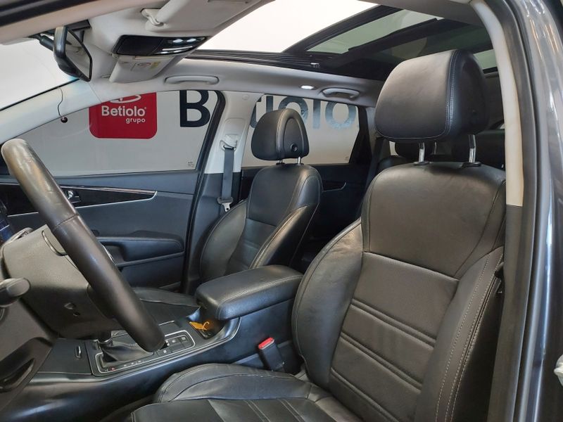 KIA SORENTO 3.3 V6 GASOLINA EX 7L AUTOMATICO 2015/2016 BETIOLO NOVOS E SEMINOVOS LAJEADO / Carros no Vale