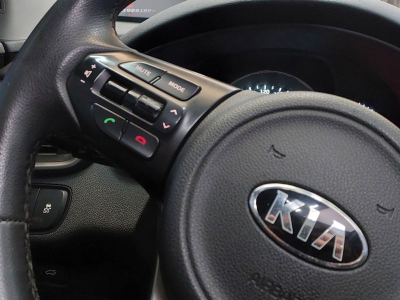 KIA SORENTO 3.3 V6 GASOLINA EX 7L AUTOMATICO 2015/2016 BETIOLO NOVOS E SEMINOVOS LAJEADO / Carros no Vale