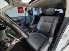 Mitsubishi OUTLANDER 2.2 4X4 16V DIESEL 4P AUTOMÁTICO 2017/2018 BETIOLO NOVOS E SEMINOVOS LAJEADO / Carros no Vale