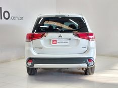 Mitsubishi OUTLANDER 2.2 4X4 16V DIESEL 4P AUTOMÁTICO 2017/2018 BETIOLO NOVOS E SEMINOVOS LAJEADO / Carros no Vale