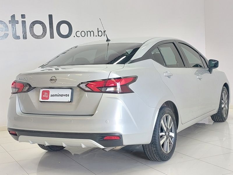 Nissan VERSA 1.6 16V FLEX ADVANCE XTRONIC 2020/2021 BETIOLO NOVOS E SEMINOVOS LAJEADO / Carros no Vale