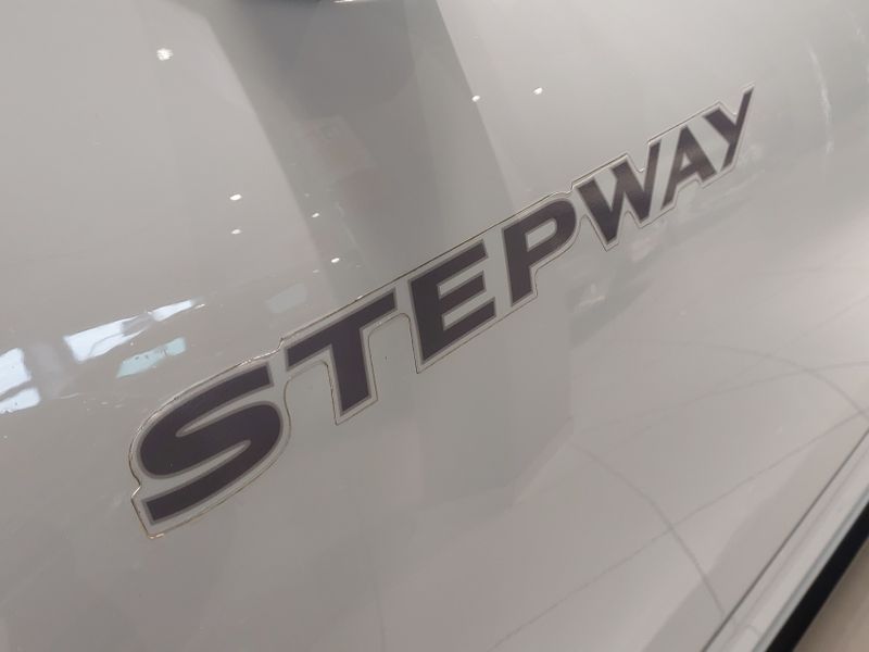 Renault STEPWAY 1.6 16V SCE FLEX ZEN MANUAL 2022/2023 BETIOLO NOVOS E SEMINOVOS LAJEADO / Carros no Vale