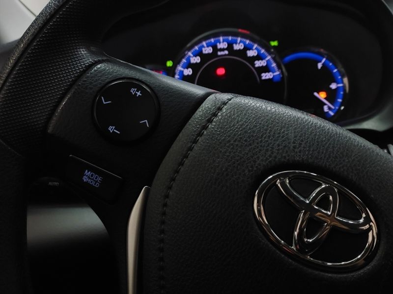 Toyota YARIS 1.5 16V FLEX SEDAN XL PLUS TECH MULTIDRIVE 2019/2019 BETIOLO NOVOS E SEMINOVOS LAJEADO / Carros no Vale
