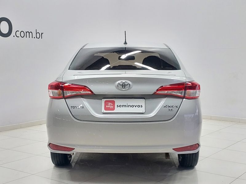 Toyota YARIS 1.5 16V FLEX SEDAN XL PLUS TECH MULTIDRIVE 2019/2019 BETIOLO NOVOS E SEMINOVOS LAJEADO / Carros no Vale