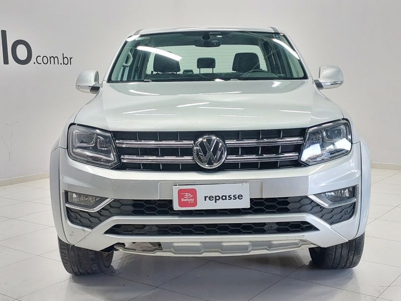 Volkswagen AMAROK 2.0 HIGHLINE 4X4 CD 16V TURBO INTERCOOLER DIESEL 4P AUTOMÁTICO 2018/2018 BETIOLO NOVOS E SEMINOVOS LAJEADO / Carros no Vale