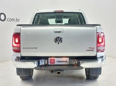 Volkswagen AMAROK 2.0 HIGHLINE 4X4 CD 16V TURBO INTERCOOLER DIESEL 4P AUTOMÁTICO 2018/2018 BETIOLO NOVOS E SEMINOVOS LAJEADO / Carros no Vale