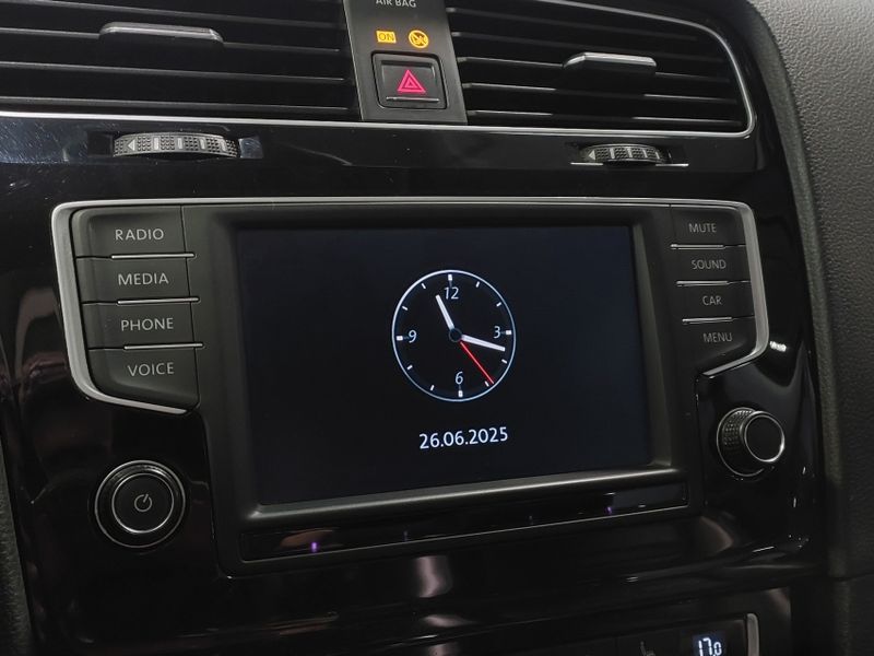 Volkswagen GOLF 1.4 TSI VARIANT HIGHLINE 16V GASOLINA 4P AUTOMÁTICO 2016/2016 BETIOLO NOVOS E SEMINOVOS LAJEADO / Carros no Vale
