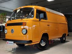 Volkswagen KOMBI 1.4 MI FURGÃO 8V FLEX 3P MANUAL 2005/2006 BETIOLO NOVOS E SEMINOVOS LAJEADO / Carros no Vale