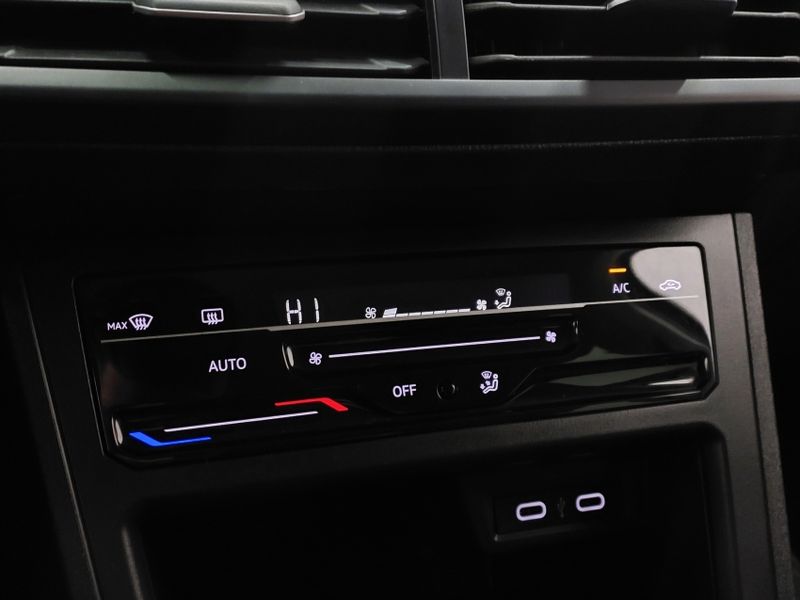 Volkswagen POLO 1.0 170 TSI HIGHLINE AUTOMÁTICO 2023/2024 BETIOLO NOVOS E SEMINOVOS LAJEADO / Carros no Vale