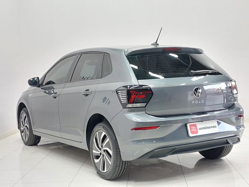 Volkswagen POLO 1.0 170 TSI HIGHLINE AUTOMÁTICO 2023/2024 BETIOLO NOVOS E SEMINOVOS LAJEADO / Carros no Vale