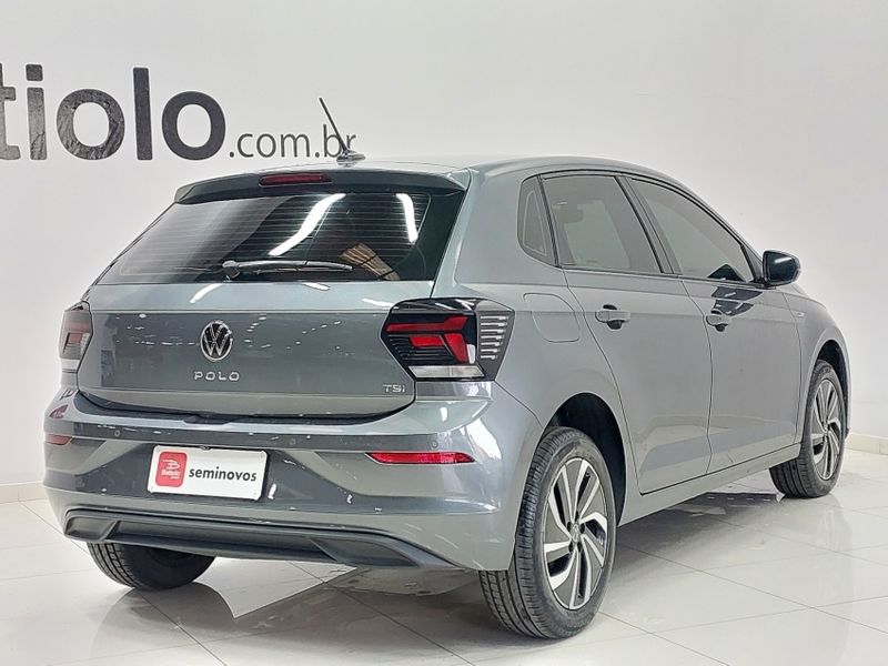 Volkswagen POLO 1.0 170 TSI HIGHLINE AUTOMÁTICO 2023/2024 BETIOLO NOVOS E SEMINOVOS LAJEADO / Carros no Vale