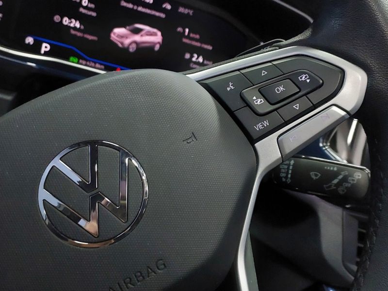 Volkswagen T-CROSS 1.0 200 TSI TOTAL FLEX COMFORTLINE AUTOMÁTICO 2024/2024 BETIOLO NOVOS E SEMINOVOS LAJEADO / Carros no Vale