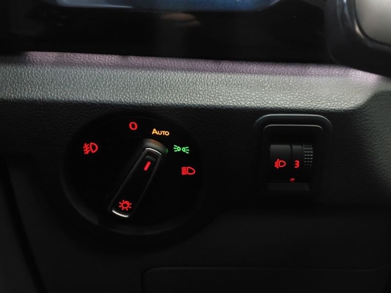 Volkswagen T-CROSS 1.0 200 TSI TOTAL FLEX COMFORTLINE AUTOMÁTICO 2024/2024 BETIOLO NOVOS E SEMINOVOS LAJEADO / Carros no Vale