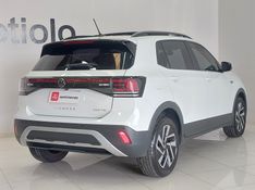 Volkswagen T-CROSS 1.0 200 TSI TOTAL FLEX COMFORTLINE AUTOMÁTICO 2024/2025 BETIOLO NOVOS E SEMINOVOS LAJEADO / Carros no Vale
