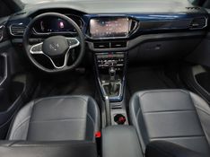Volkswagen T-CROSS 1.0 200 TSI TOTAL FLEX COMFORTLINE AUTOMÁTICO 2024/2024 BETIOLO NOVOS E SEMINOVOS LAJEADO / Carros no Vale