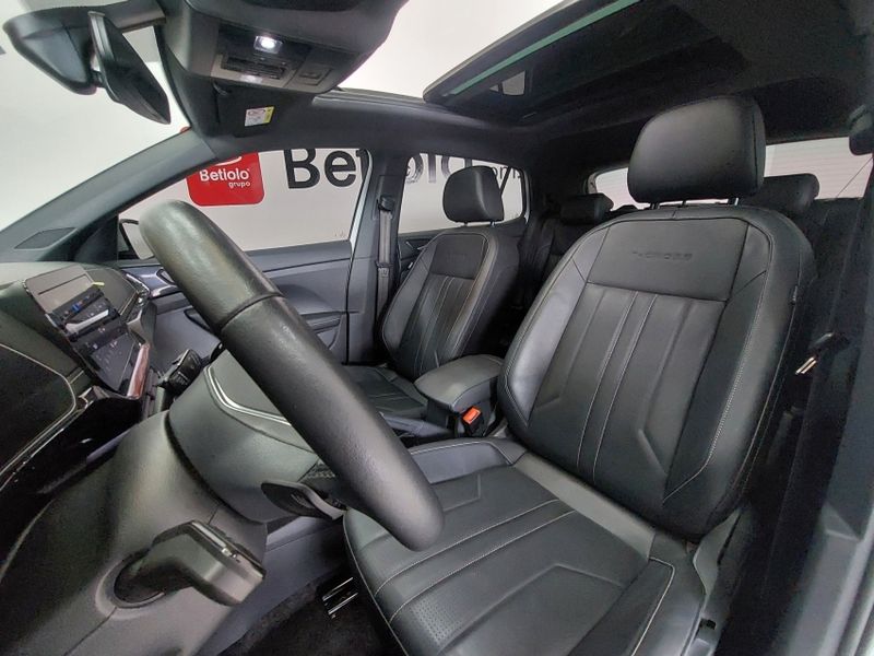 Volkswagen T-CROSS 1.0 200 TSI TOTAL FLEX COMFORTLINE AUTOMÁTICO 2024/2025 BETIOLO NOVOS E SEMINOVOS LAJEADO / Carros no Vale
