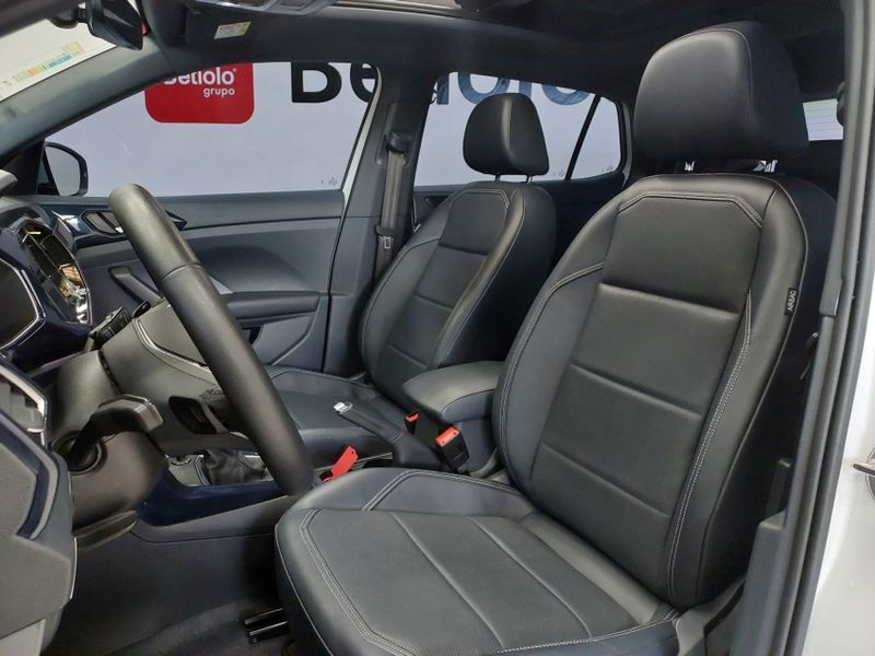 Volkswagen T-CROSS 1.0 200 TSI TOTAL FLEX COMFORTLINE AUTOMÁTICO 2024/2024 BETIOLO NOVOS E SEMINOVOS LAJEADO / Carros no Vale