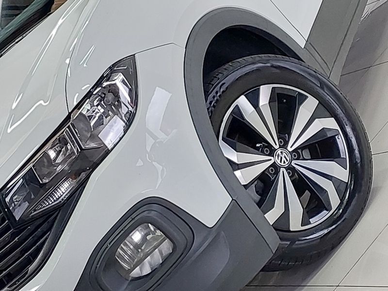 Volkswagen T-CROSS 1.0 200 TSI TOTAL FLEX SENSE AUTOMÁTICO 2022/2022 BETIOLO NOVOS E SEMINOVOS LAJEADO / Carros no Vale
