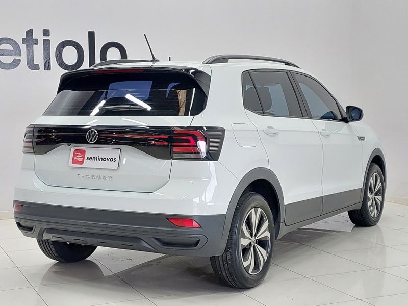 Volkswagen T-CROSS 1.0 200 TSI TOTAL FLEX SENSE AUTOMÁTICO 2022/2022 BETIOLO NOVOS E SEMINOVOS LAJEADO / Carros no Vale