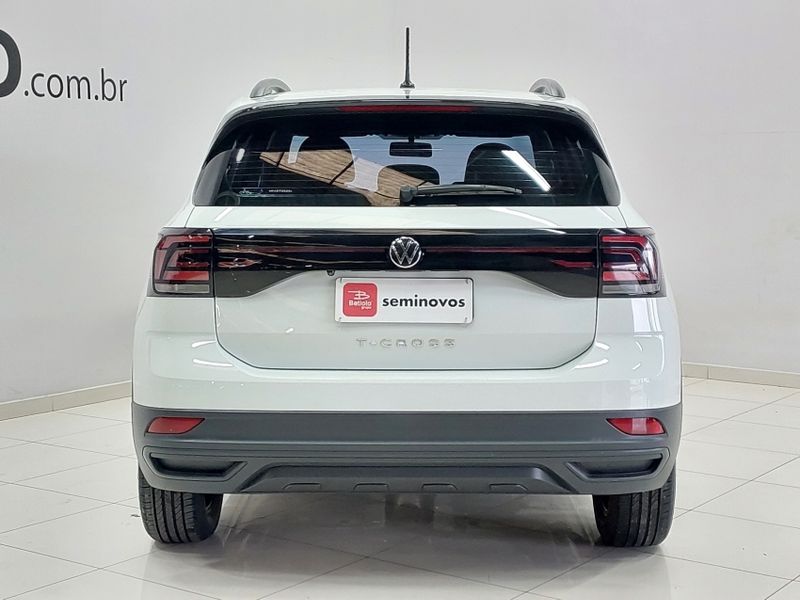 Volkswagen T-CROSS 1.0 200 TSI TOTAL FLEX SENSE AUTOMÁTICO 2022/2022 BETIOLO NOVOS E SEMINOVOS LAJEADO / Carros no Vale