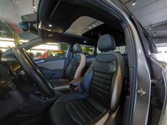 Volkswagen TAOS 1.4 250 TSI TOTAL FLEX HIGHLINE AUTOMÁTICO 2022/2022 BETIOLO NOVOS E SEMINOVOS LAJEADO / Carros no Vale
