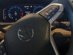 Volkswagen TAOS 1.4 250 TSI TOTAL FLEX HIGHLINE AUTOMÁTICO 2022/2022 BETIOLO NOVOS E SEMINOVOS LAJEADO / Carros no Vale