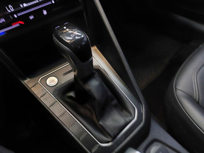 Volkswagen VIRTUS 1.0 200 TSI COMFORTLINE AUTOMÁTICO 2023/2024 BETIOLO NOVOS E SEMINOVOS LAJEADO / Carros no Vale