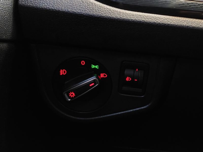 Volkswagen VIRTUS 1.0 200 TSI COMFORTLINE AUTOMÁTICO 2023/2024 BETIOLO NOVOS E SEMINOVOS LAJEADO / Carros no Vale
