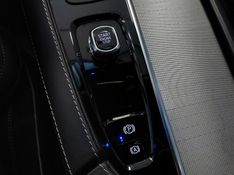 Volvo XC90 2.0 T8 HYBRID R-DESIGN AWD GEARTRONIC 2022/2022 BETIOLO NOVOS E SEMINOVOS LAJEADO / Carros no Vale