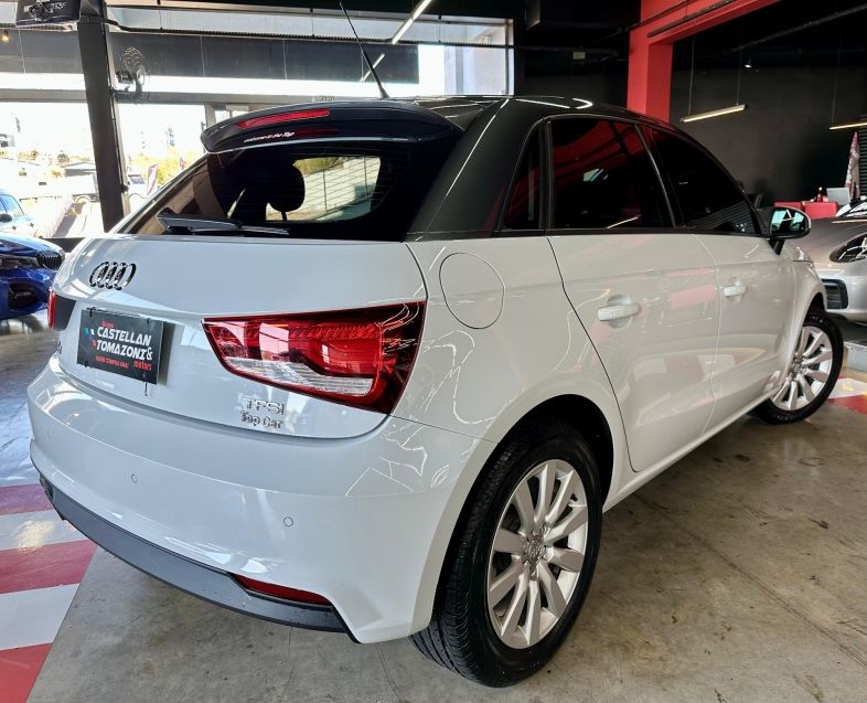 Audi A1 1.4 TFSI SPORTBACK ATTRACTION 16V 122CV GASOLINA 4P S-TRONIC 2018/2018 CASTELLAN E TOMAZONI MOTORS CAXIAS DO SUL / Carros no Vale