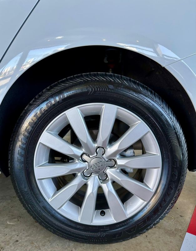 Audi A1 1.4 TFSI SPORTBACK ATTRACTION 16V 122CV GASOLINA 4P S-TRONIC 2018/2018 CASTELLAN E TOMAZONI MOTORS CAXIAS DO SUL / Carros no Vale