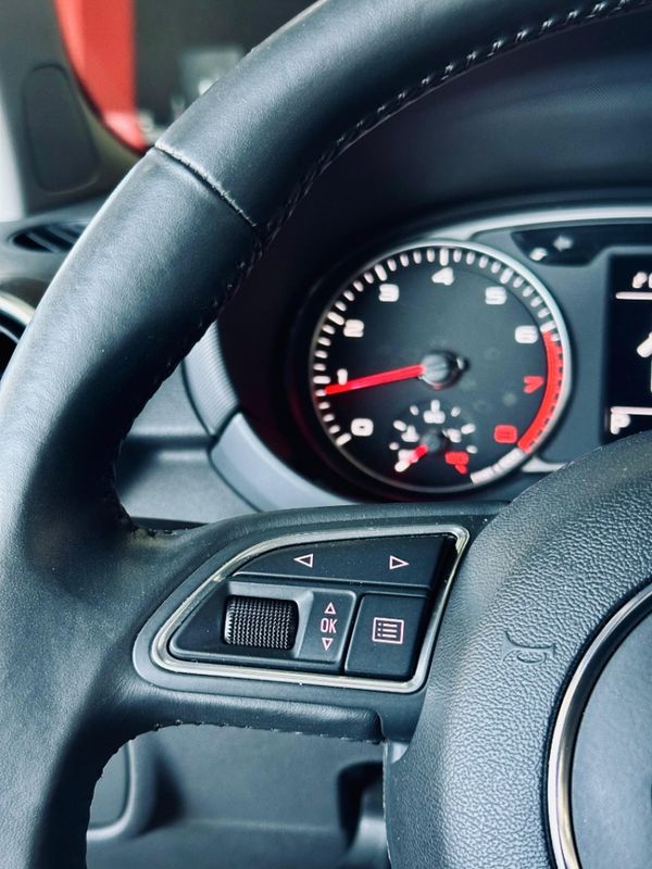 Audi A1 1.4 TFSI SPORTBACK ATTRACTION 16V 122CV GASOLINA 4P S-TRONIC 2018/2018 CASTELLAN E TOMAZONI MOTORS CAXIAS DO SUL / Carros no Vale